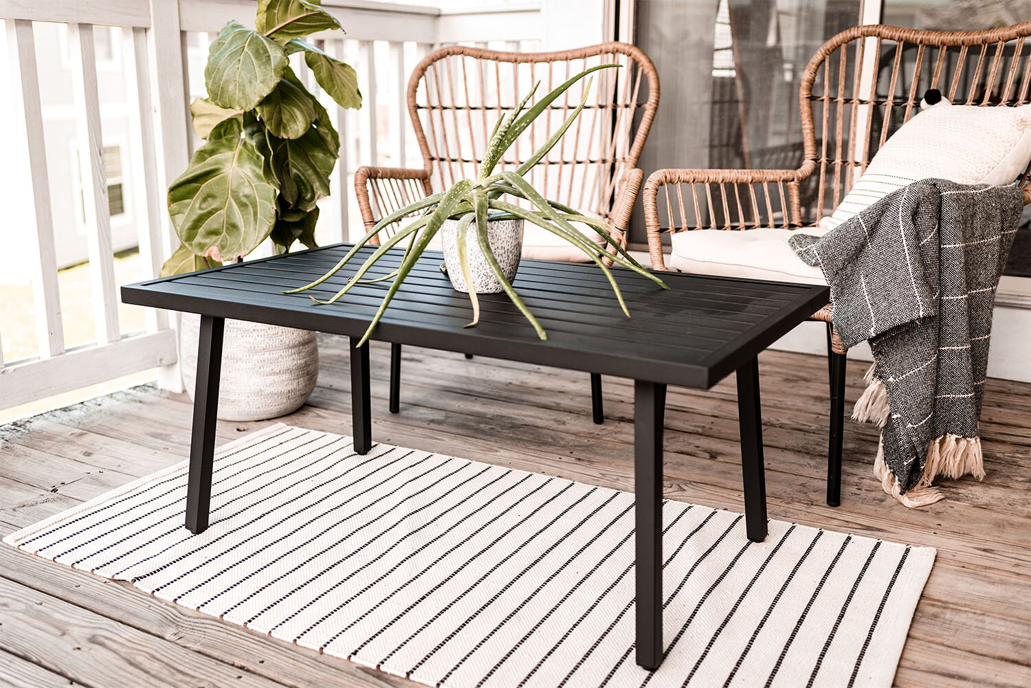 small-patio-space-table.jpg