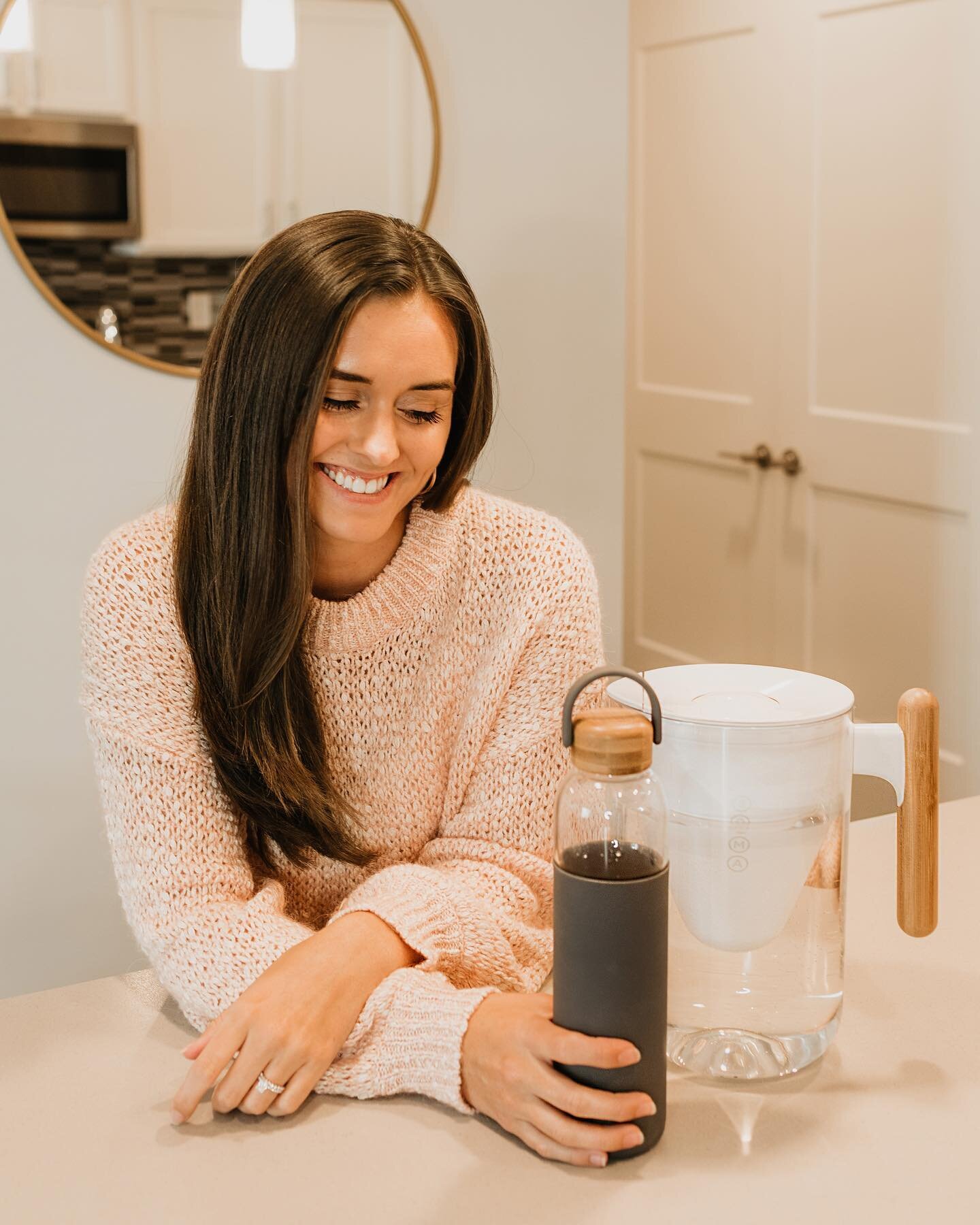 GIVEAWAY!✨
 
I have teamed up with @somawater to keep you hydrated in style with your chance to win a 10-Cup Pitcher and a 25 Oz. Glass Bottle. Entering is simple: 

&bull;Follow @somawater and @byolivialee

&bull;Like this post

&bull;Tag a friend i