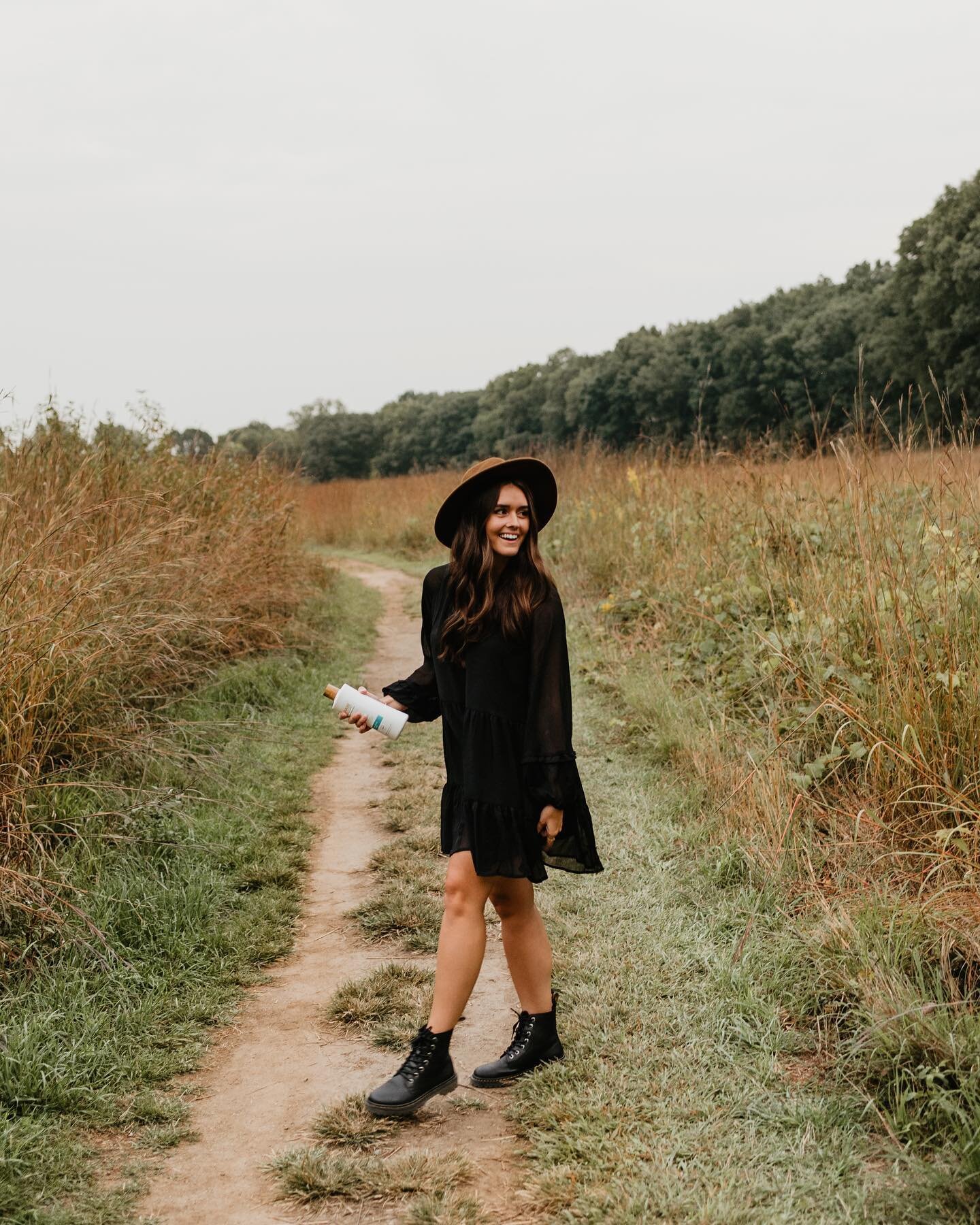 As you may have guessed, fall clothing is one of my favorite parts about the season. I love creating fun outfits and embarrassing darker tones as the days get shorter. I also enjoy taking my self-care time a bit slower in the fall to wind down in the